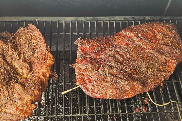 Meat on the grate over the fire